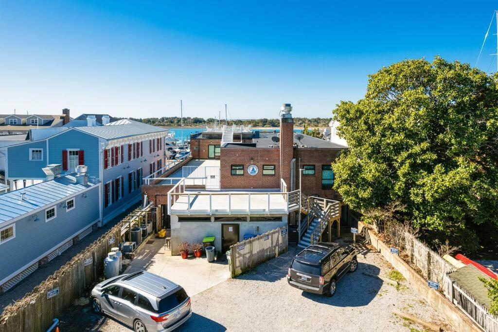 Why Knot Getaway...Rooftop With Waterview! Unit D Beaufort Exterior photo